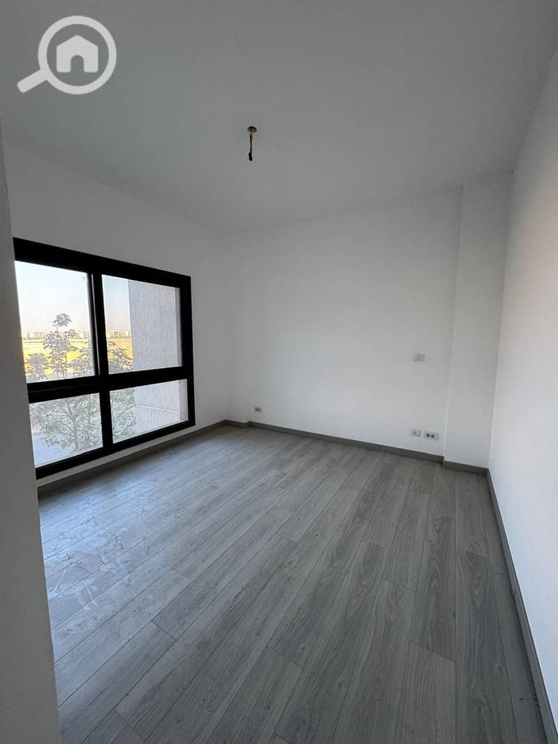 8 518393439_1453442035733107_5245265854696353933_n. jpg