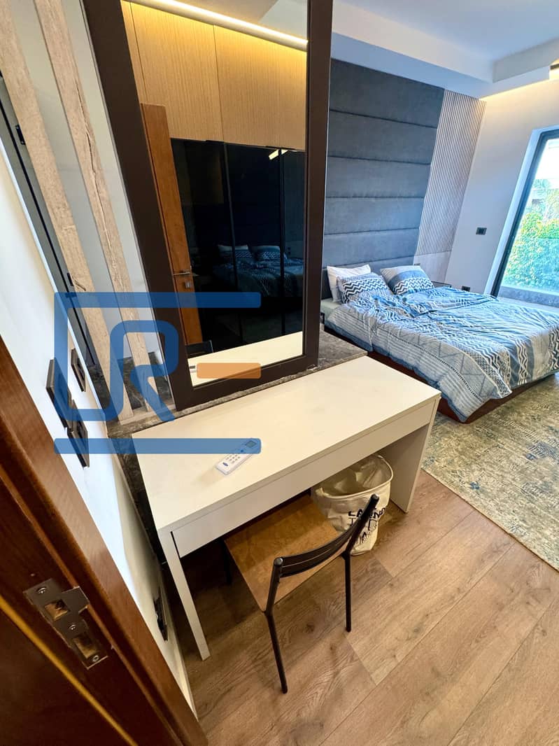 4 WhatsApp Image 2025-12-15 at 3.48. 37 PM (2). jpeg