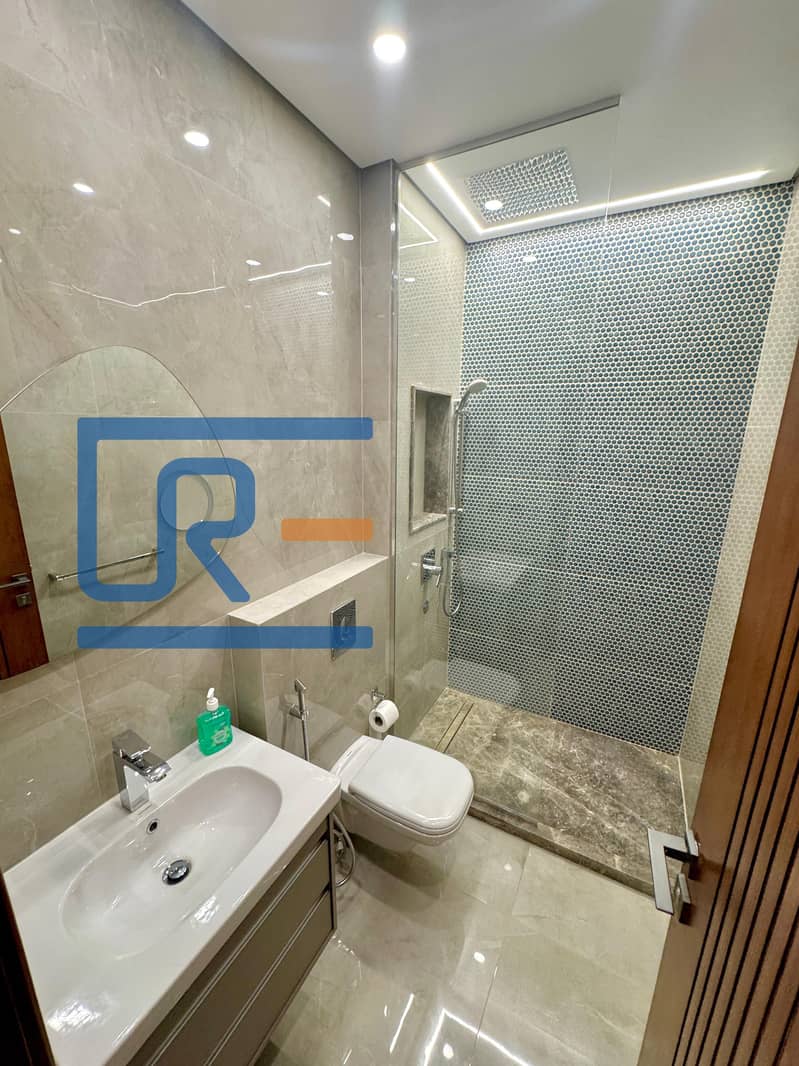 10 WhatsApp Image 2025-12-15 at 3.48. 37 PM. jpeg