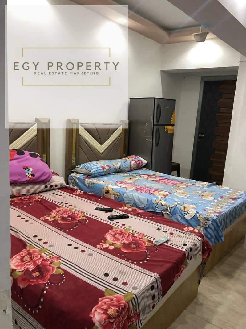 4 698a63f4-3e2d-4205-8878-d5245db66c03. jpg