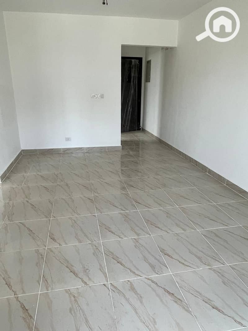 2 efd46cfd-003c-4828-ba97-b420d38ce5b7. jpg