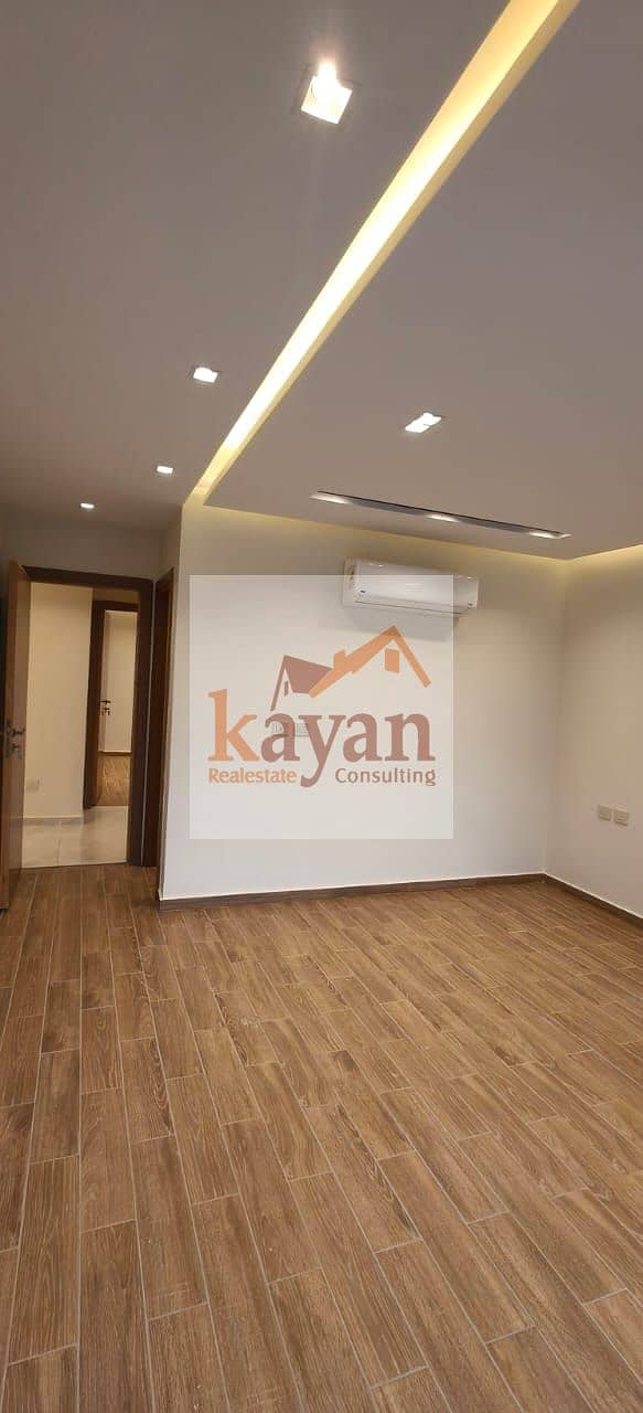 4 WhatsApp Image 2025-12-16 at 11.38. 23 AM (1). jpeg