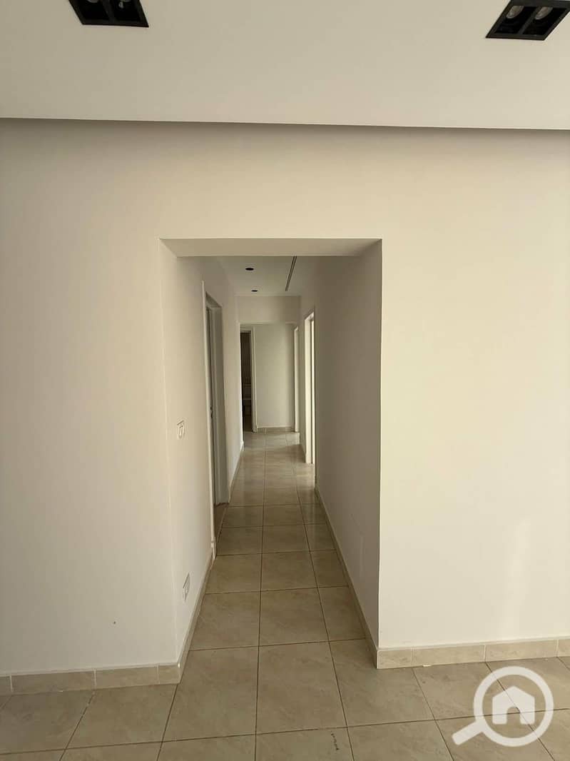 5 45fe4dea-346f-4a2e-895b-937f39c48de7. jpg