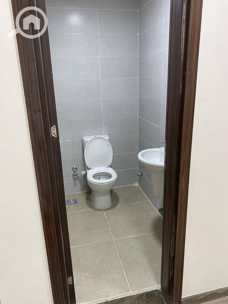 10 WhatsApp Image 2025-12-16 at 12.36. 47 PM (1). jpeg