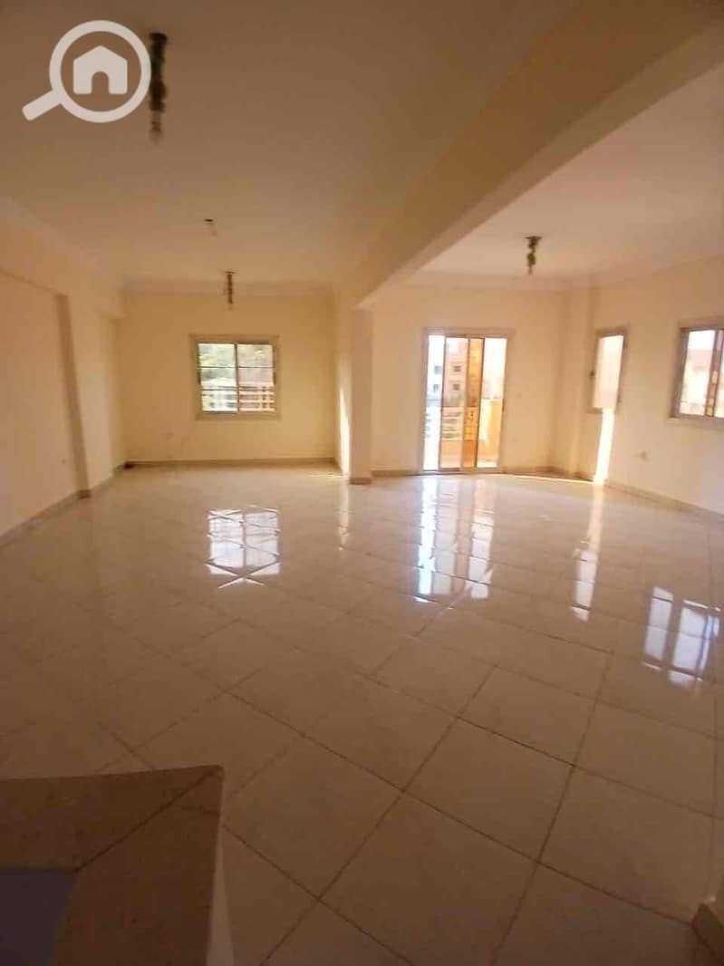 2 f9c77667-236e-4ead-b0d4-5ccd9bc30d01. jpg