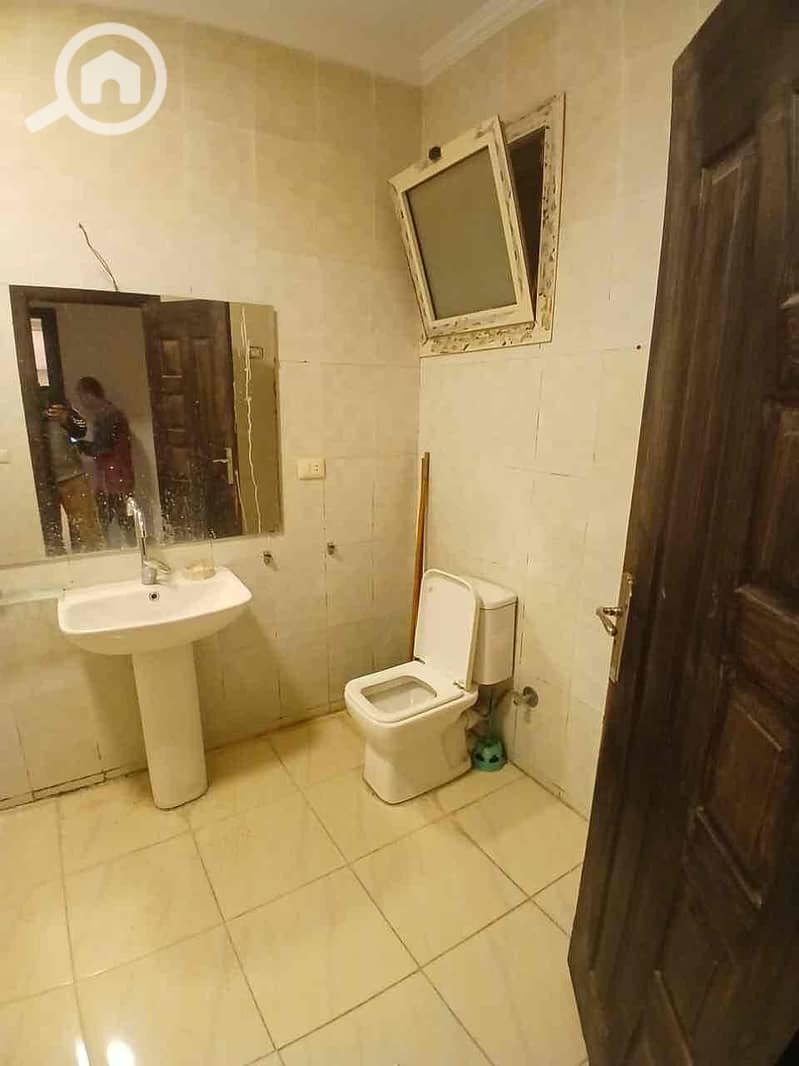 6 1db590e6-5e82-4b68-a06a-f5e3bbc45d67. jpg