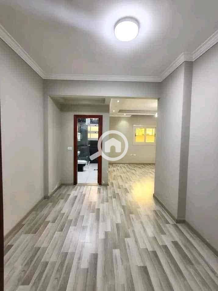 4 46f1a07c-5ddd-48fe-bcaf-5ee30936fd95. jpg