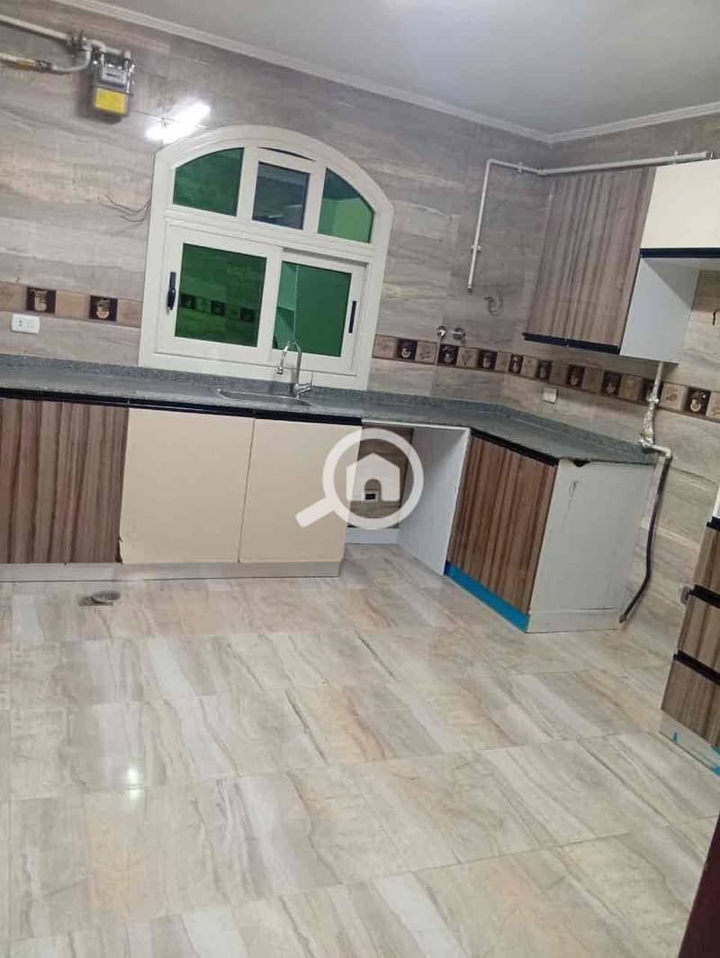 9 9ebdffe1-6151-4d8d-b2e6-0946673ac3ed. jpg