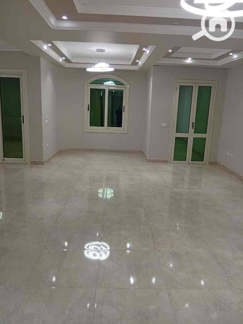 10 4f10f7da-094a-46c4-bd00-2605f2816d0c. jpg