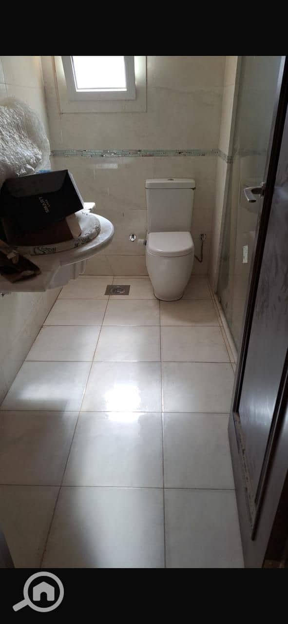 4 0ad84b56-1040-465a-a309-6972bb94cbe2. jpg