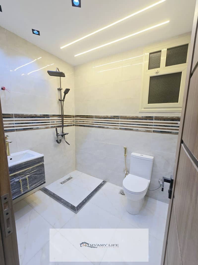 9 WhatsApp Image 2025-12-16 at 12.34. 26 PM (1). jpeg