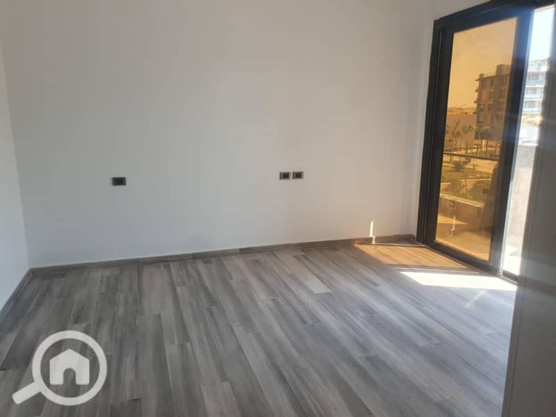 3 92ac3ae5-ae94-437b-bb91-7cd9fd8772df. jpg