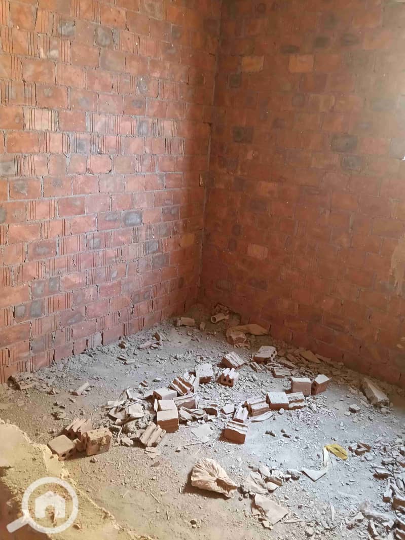 5 24e61780-c8c2-4fb7-83c0-15a3afc643ff-1_all_1687. jpg