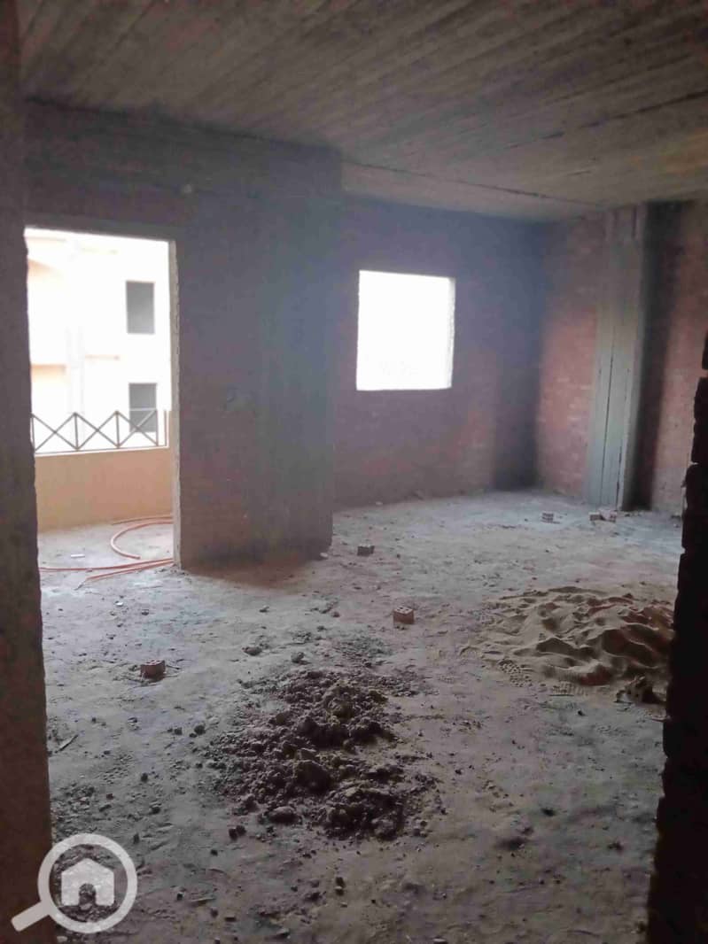 10 24e61780-c8c2-4fb7-83c0-15a3afc643ff-1_all_1635. jpg