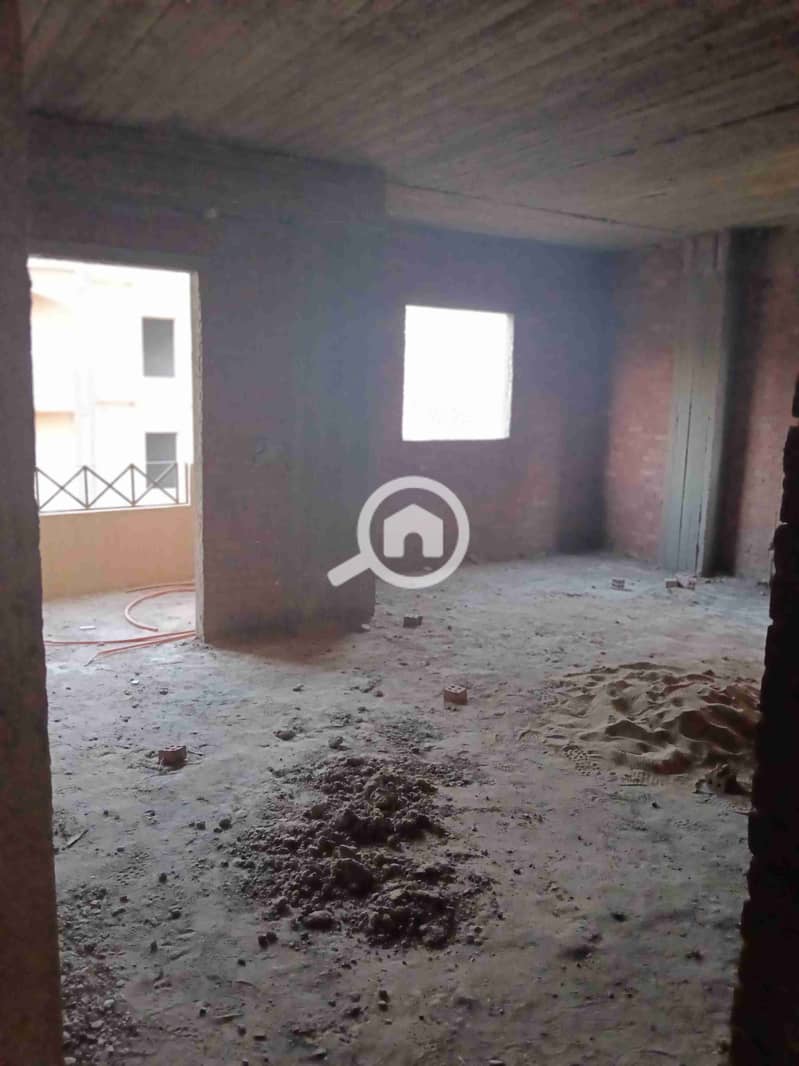 4 24e61780-c8c2-4fb7-83c0-15a3afc643ff-1_all_1635. jpg