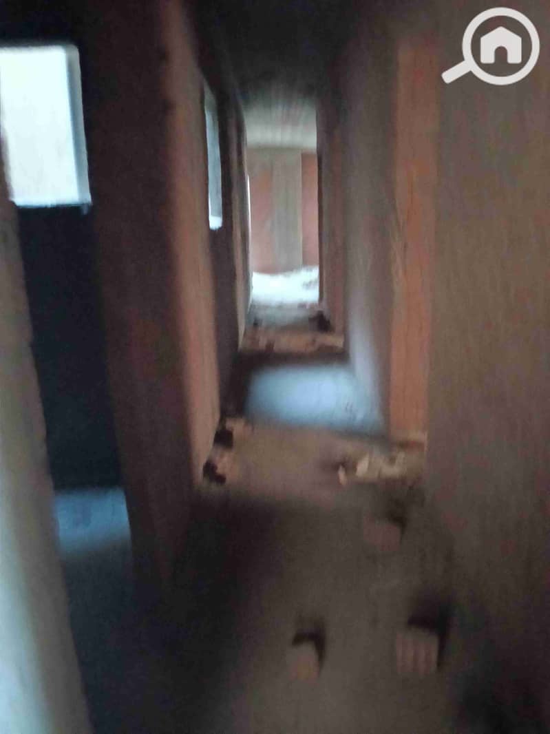 10 24e61780-c8c2-4fb7-83c0-15a3afc643ff-1_all_1645. jpg