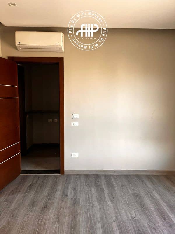 4 WhatsApp Image 2025-12-14 at 4.40. 09 PM. png