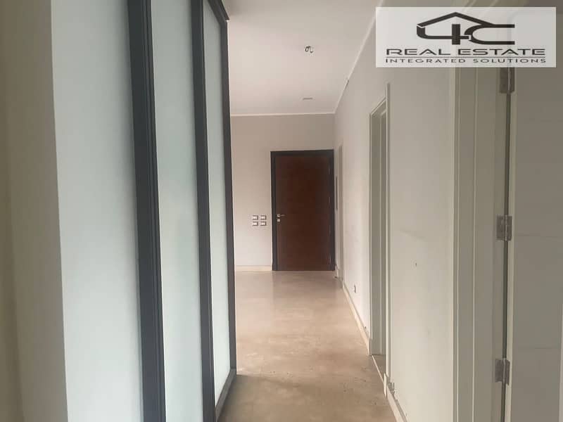 7 WhatsApp Image 2025-12-16 at 11.58. 26 (1). jpeg