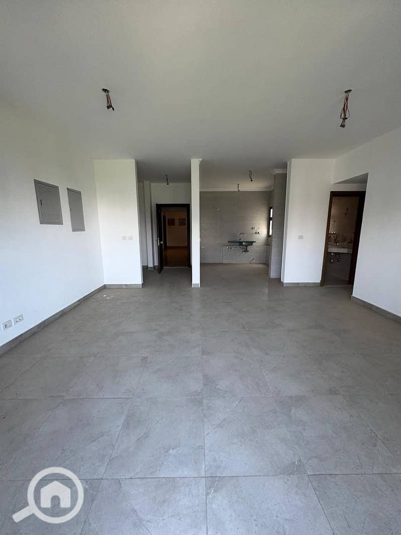 2 2feace65-a36d-4eec-9991-2ad45f88d2cf. jpg