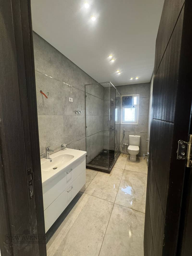 5 WhatsApp Image 2025-12-14 at 14.15. 58_9df7d4bc. jpg