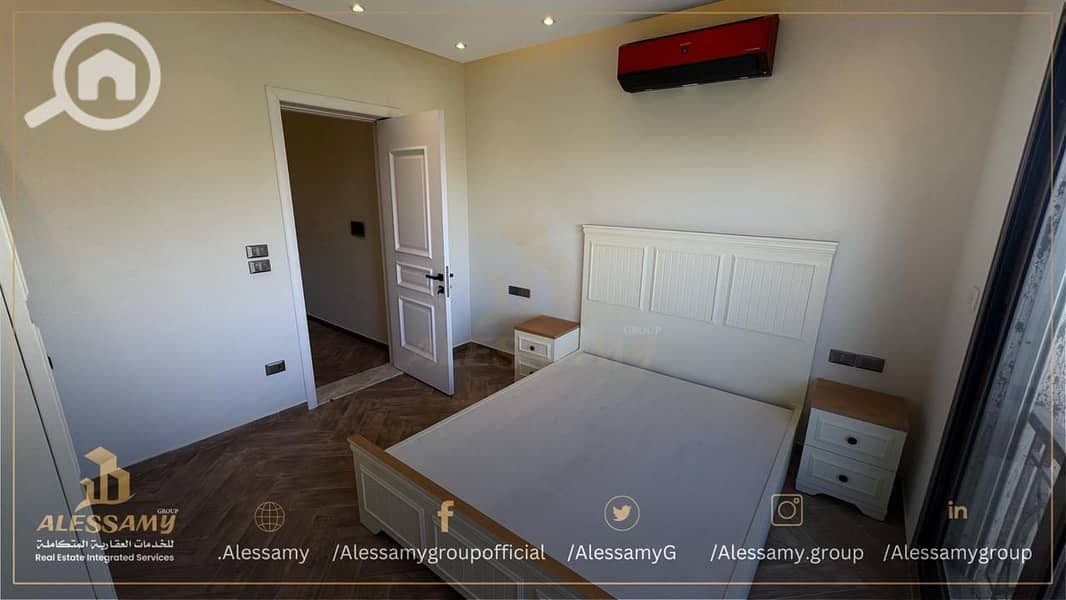 22 f8119b44-eb85-4cf8-a1ea-7e4ad8575ced. jpeg