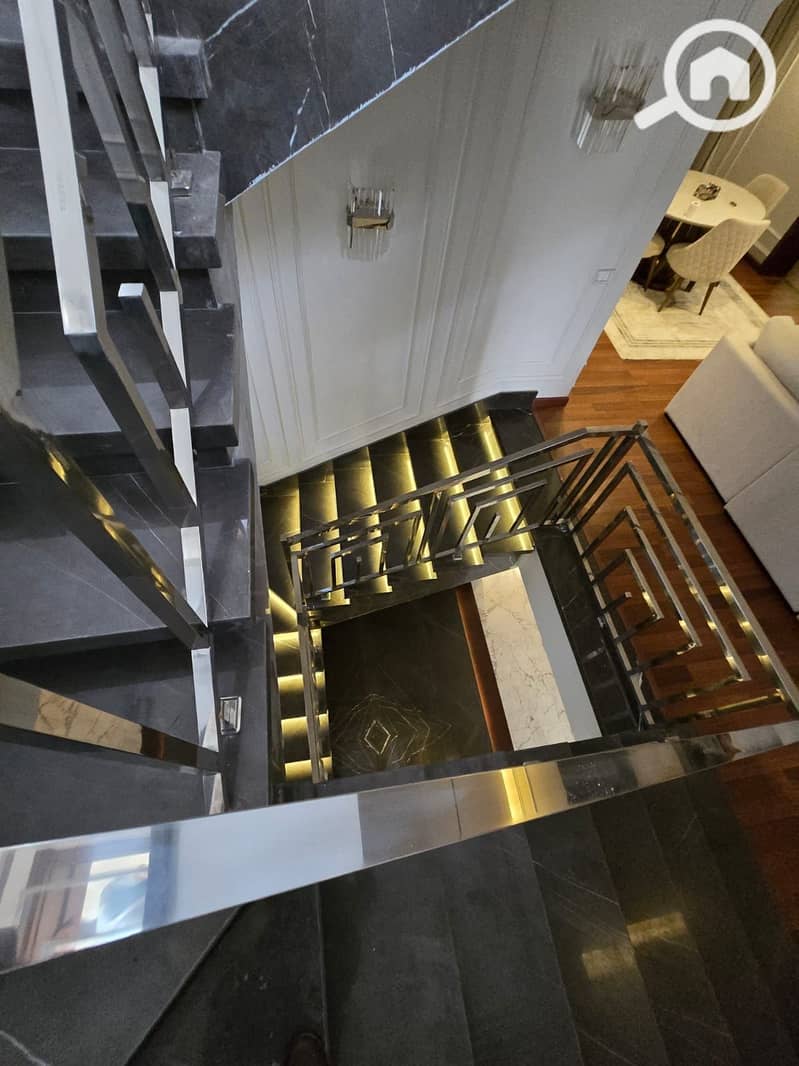 6 0efa4d1b-1567-4582-acec-ce316cb04a01. jpeg