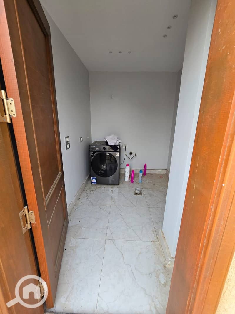 20 c1ebafee-72da-46dd-bbb5-3e2c59c6b133. jpeg