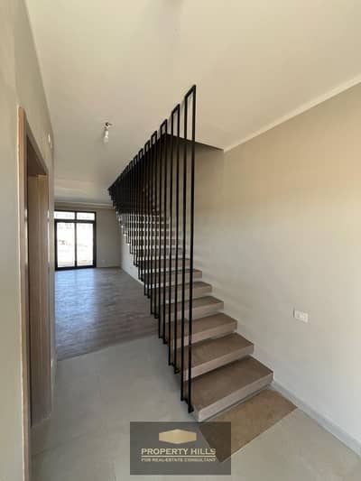 تاون هاوس 4 غرف نوم للبيع في هليوبوليس الجديدة، القاهرة - 4cdb9989-b98c-4b69-86b4-2a571931d192. jpg