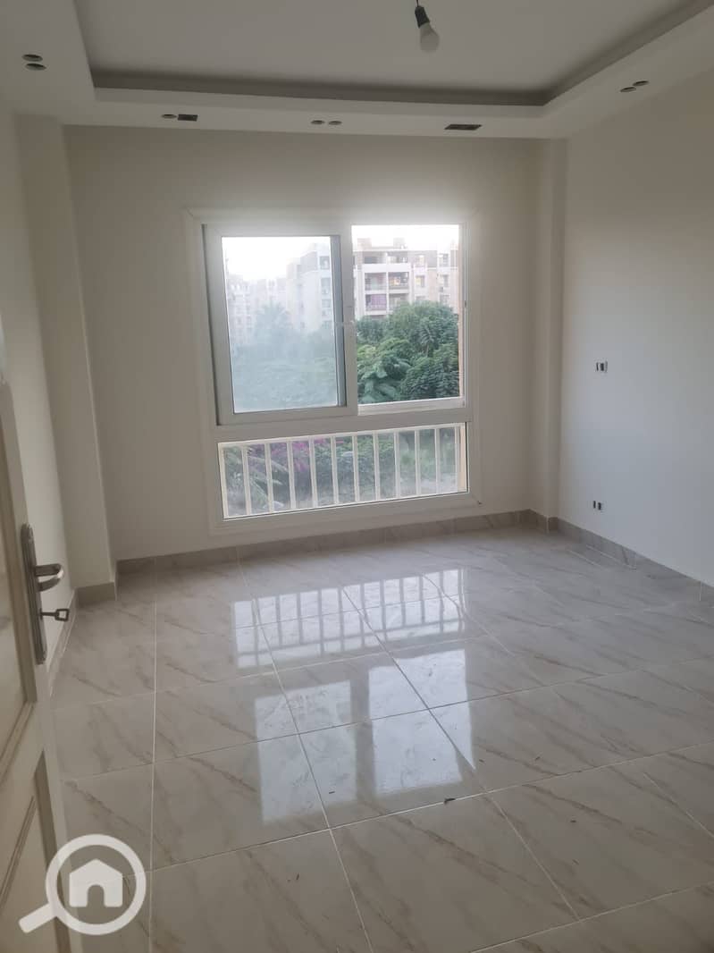 4 19e065eb-f3ff-4a9f-8e2b-3462475b6ff2. jpg