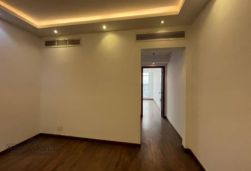 4 3fa21fbf-3afa-4b65-9820-cd0bc9ce4e1a. jpg