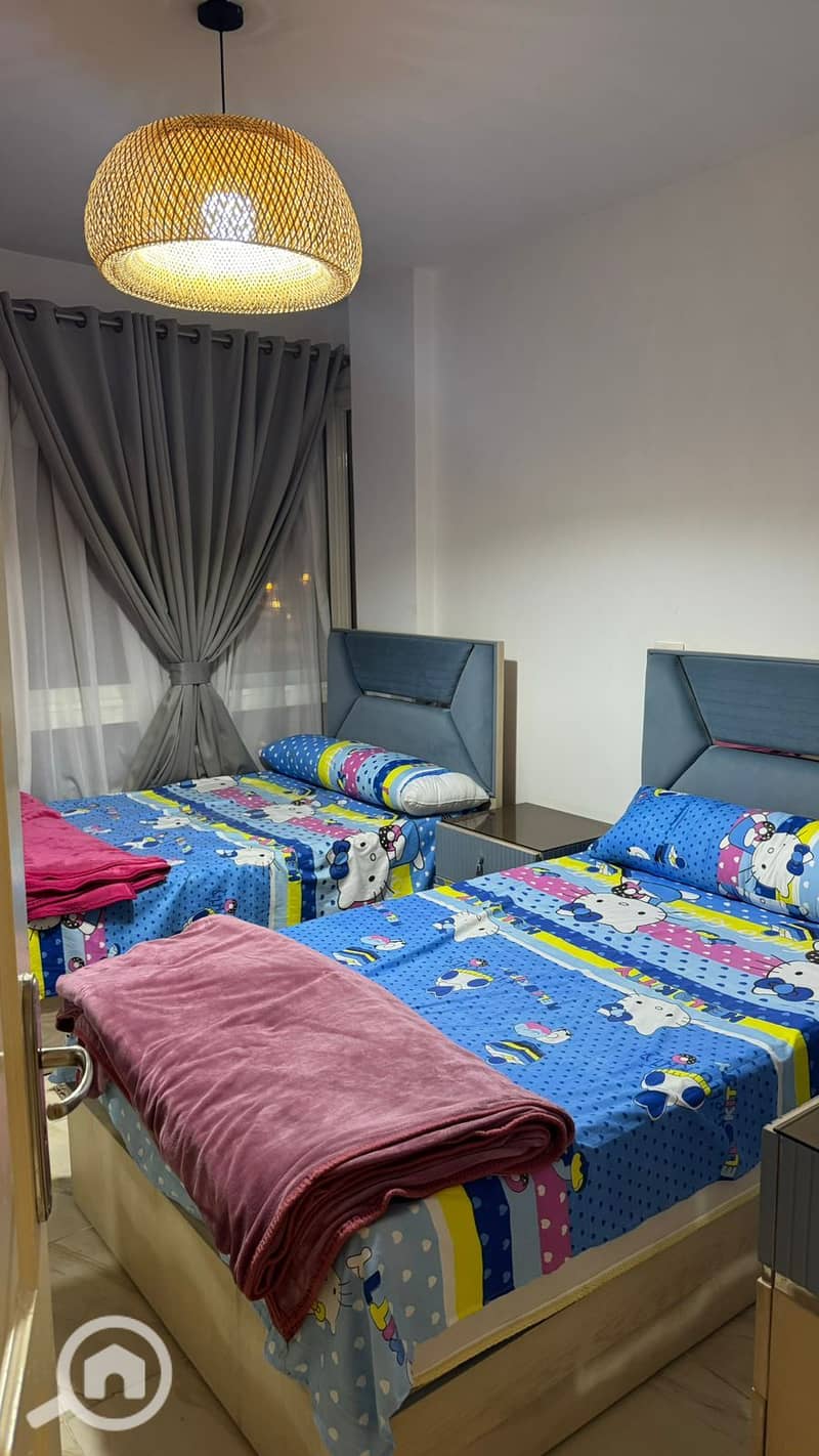 8 d0d4c8a6-1445-46f4-9ab4-91b297c86aae. jpg