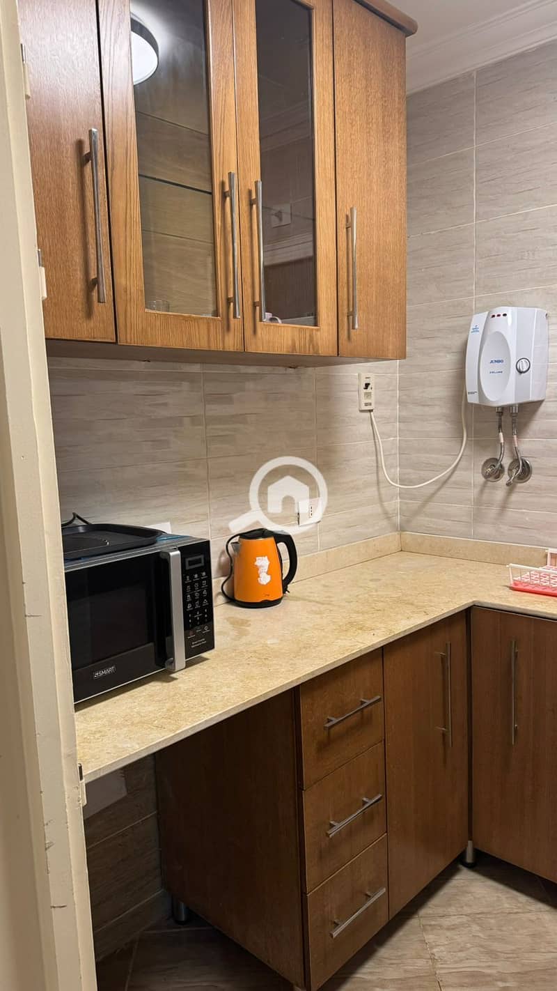 12 90017306-809d-40b5-bb78-fad0807d240b. jpg