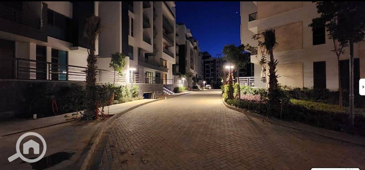 4 3d5a9cc2a9f94e06a48303499ed1af42. jpg