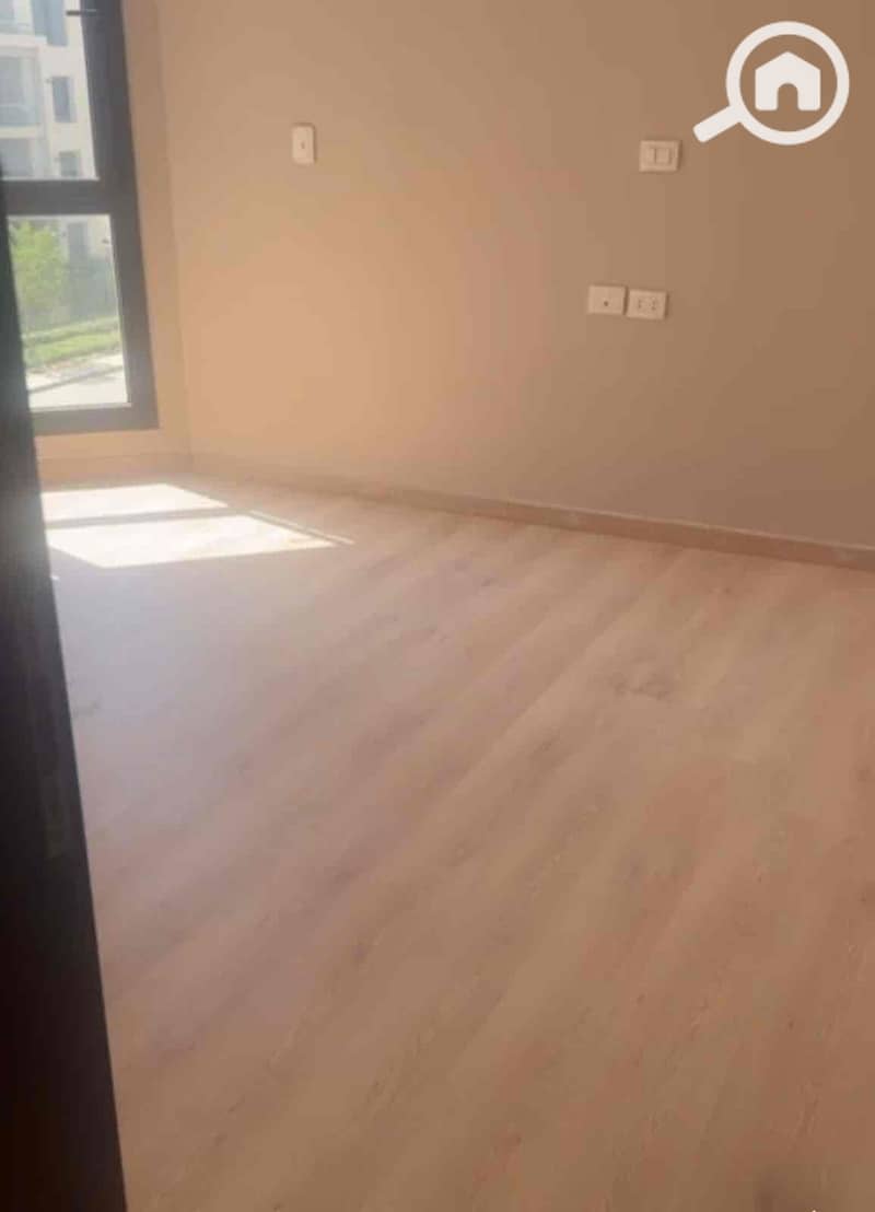 8 255f858c-5412-437b-890f-f4199d5f1700. jpg