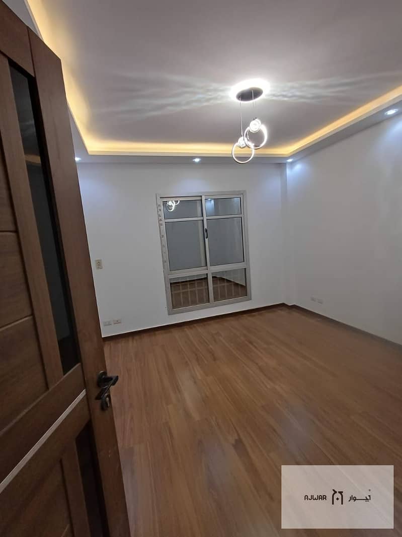 3 8087afb2-9982-49f2-8878-fd34d94ab854. jpg