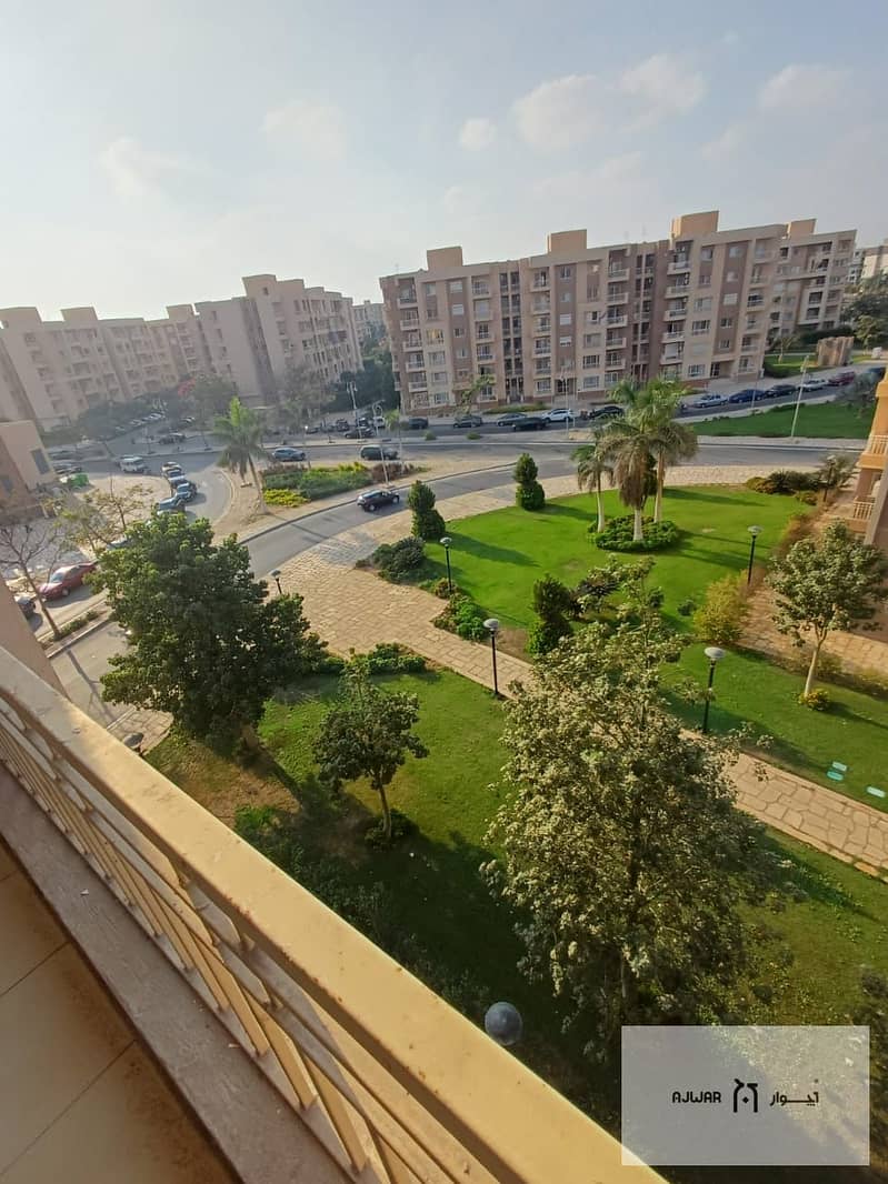 9 e57b41a1-bf72-487f-9b36-9c2068d0af30. jpg