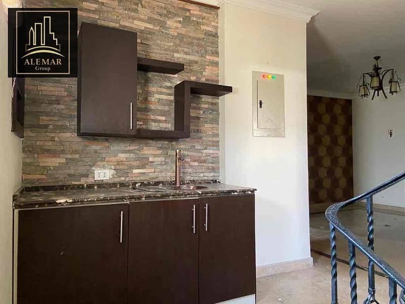 6 5de438da-8953-4de5-ac0e-ec355509febf. jpg