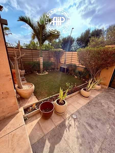 4 6a0nqAQb8RBdo9fbBFAE2RpKMhSi7CqqKJNKT8nl. jpeg