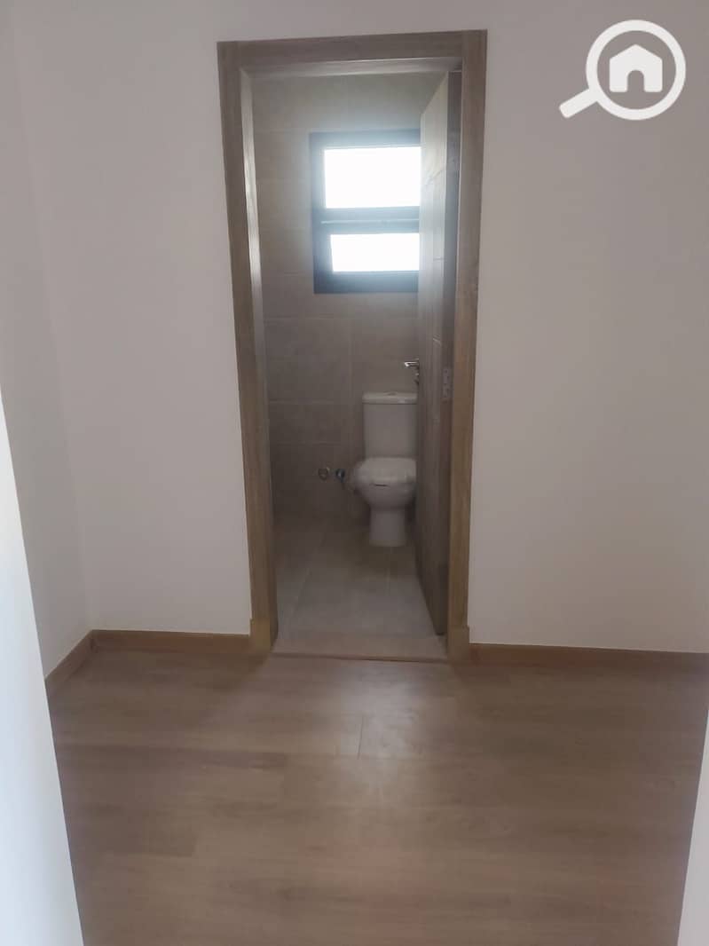 7 WhatsApp Image 2025-12-04 at 2.29. 50 PM (1). jpeg