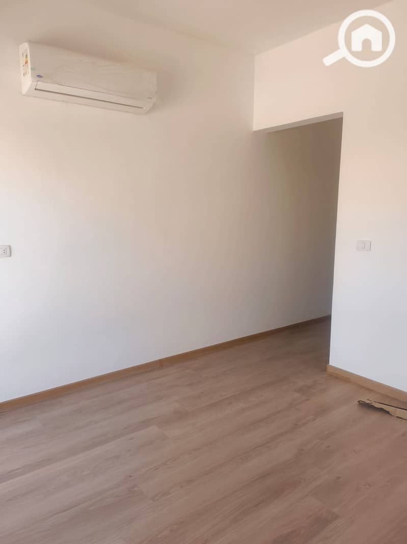 5 WhatsApp Image 2025-12-04 at 2.29. 49 PM (1). jpeg