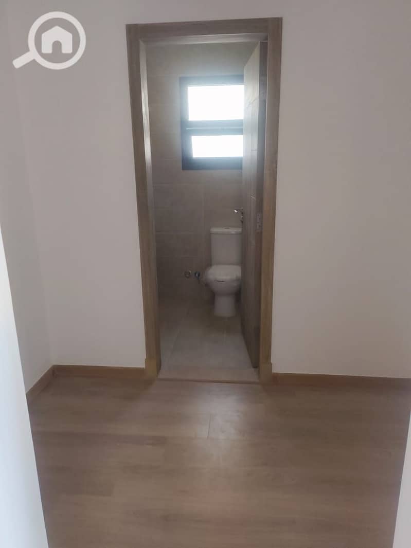 6 WhatsApp Image 2025-12-04 at 2.29. 50 PM (1). jpeg