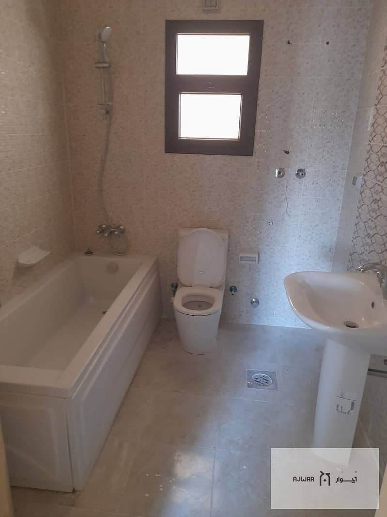 7 1f74fc33-82d7-4f00-bc31-b1c36ed7f413. jpg