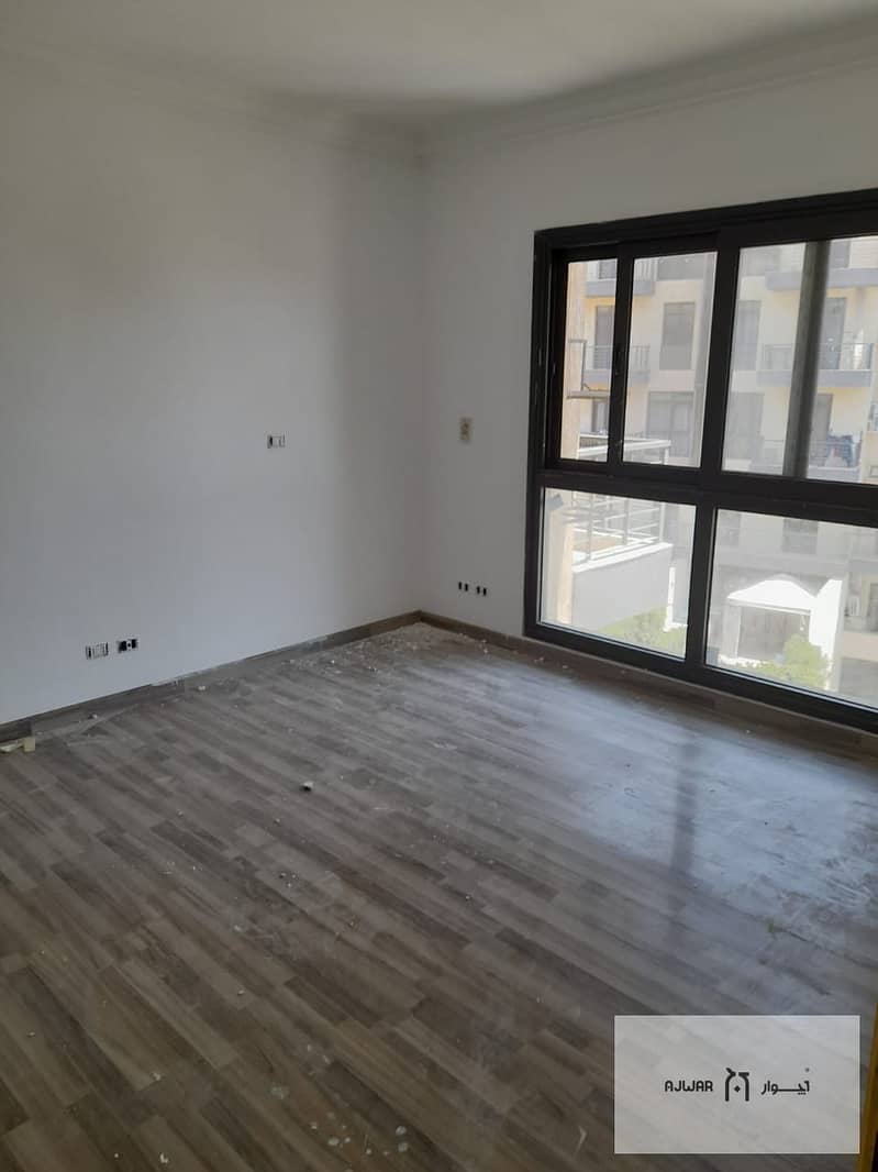 10 a558053d-ede5-4143-9b88-62d2feb5c4af. jpg