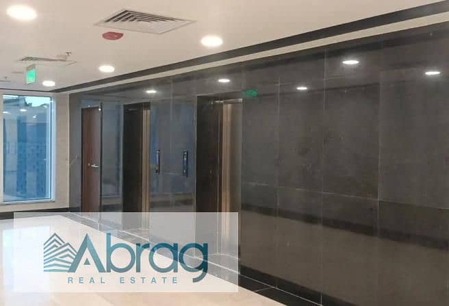 8 8355515-976a7o. jpg