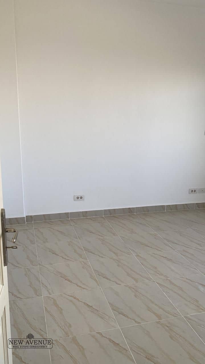 5 WhatsApp Image 2025-12-09 at 14.06. 13_4c8d0f04. jpg