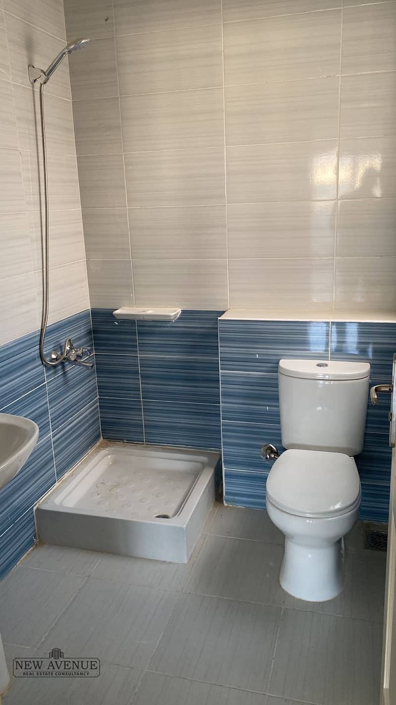 7 WhatsApp Image 2025-12-09 at 14.06. 15_83847582. jpg