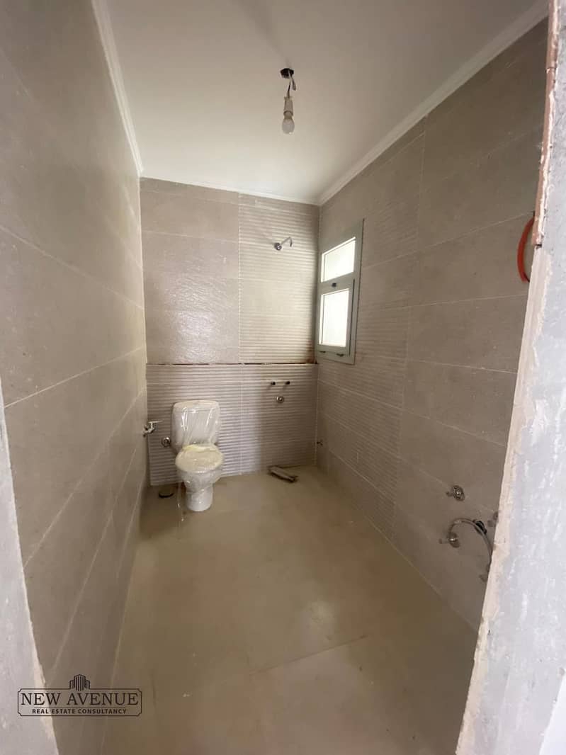 8 WhatsApp Image 2025-12-15 at 16.46. 53_8d338d9b. jpg