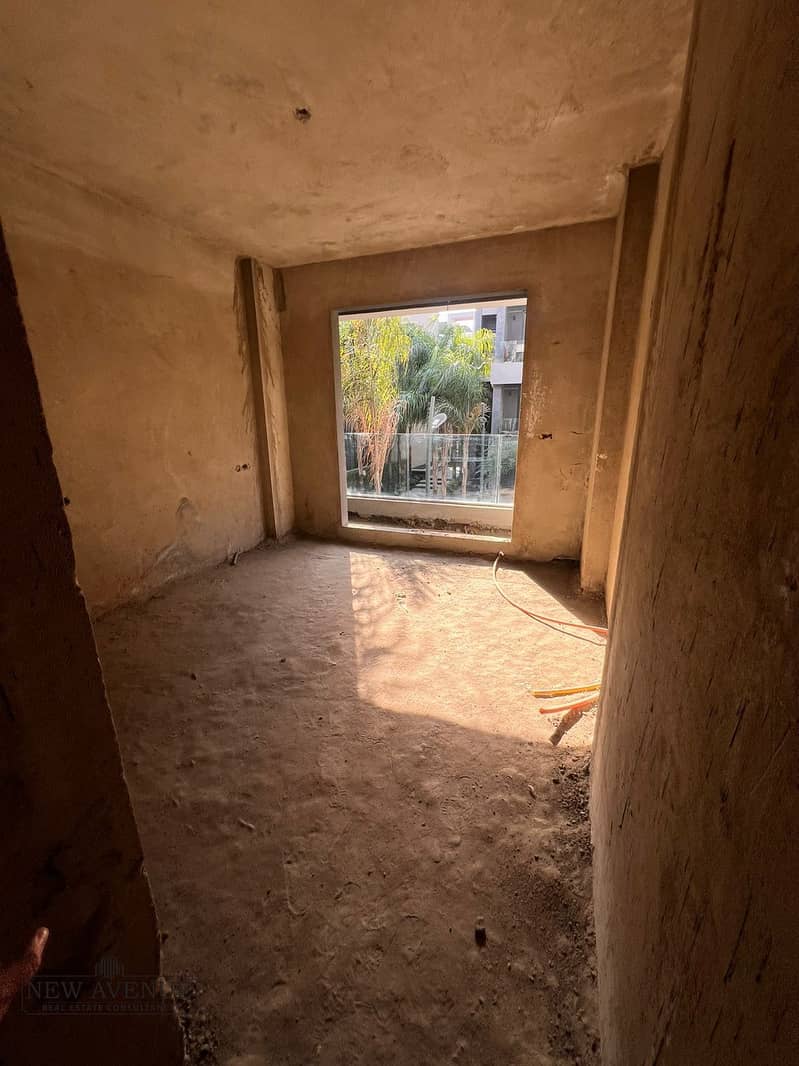 6 WhatsApp Image 2025-12-10 at 14.16. 14_96027799. jpg