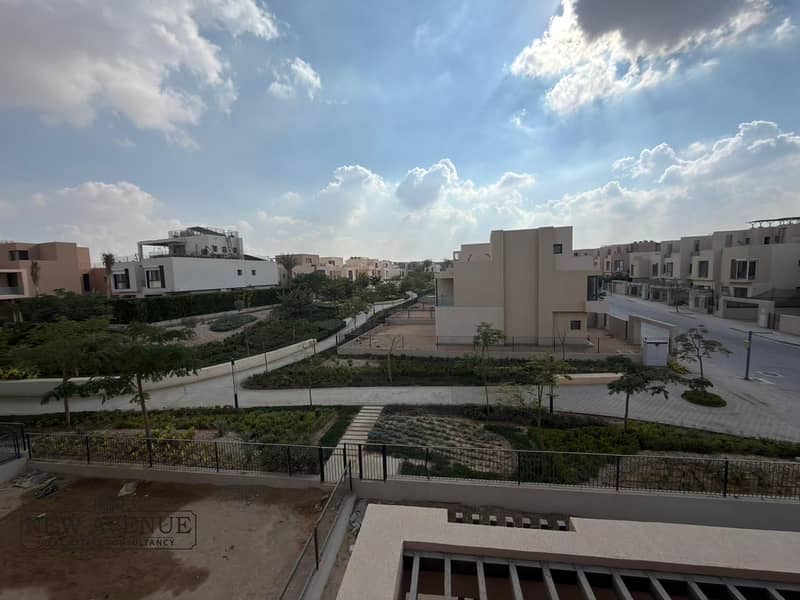 4 WhatsApp Image 2025-12-10 at 11.32. 58_92698a87. jpg