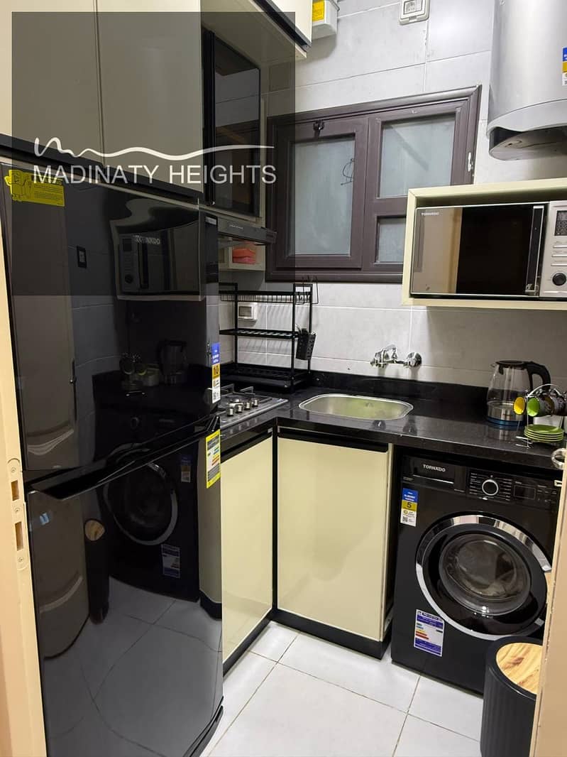 6 WhatsApp Image 2025-12-16 at 10.44. 00_54eb145d. jpg